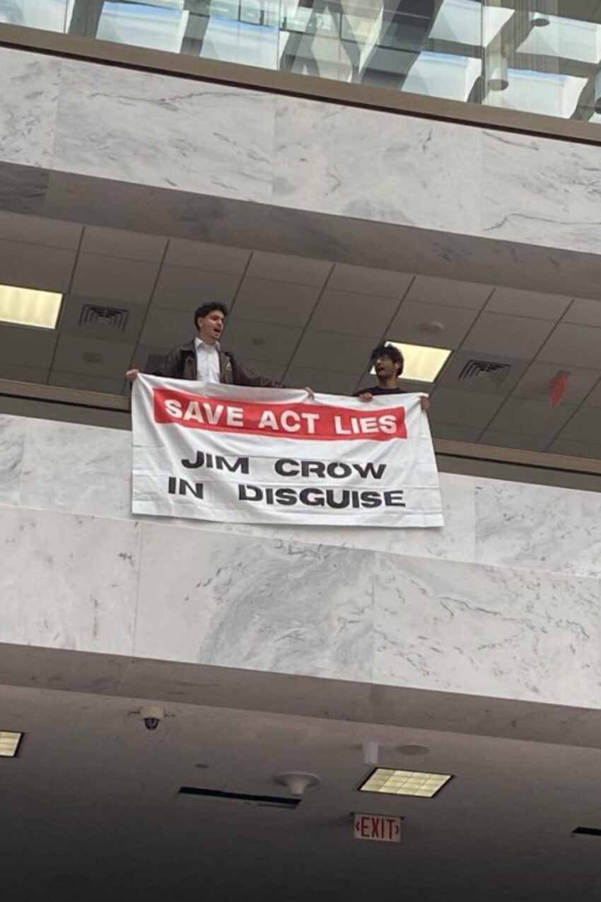 Screenshot_20251008_230800_Gallery